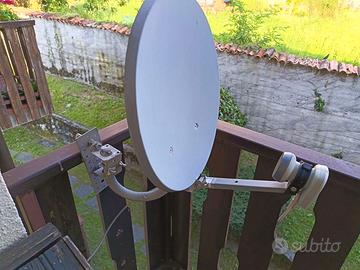 Antenna parabola satellitare