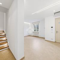 PORZIONE DI BIFAMILIARE A GREZZANA