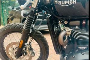 Moto Scrambler 900