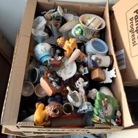 un centinaio di ceramiche 