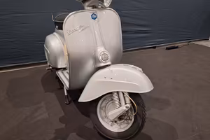Piaggio Vespa 150 (VLB1)