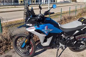 CF MOTO 800 MT-X