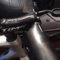 Attacco e manubrio carbonio