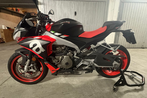 Aprilia Tuono 660