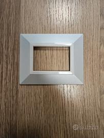 Placca Ave 44P93BMC, Serie Zama S44 – bianco mical