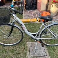 Bici da donna in alluminio