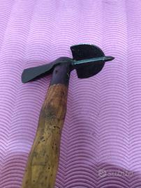 Piccozzino Esercito Italiano datato WW1 
