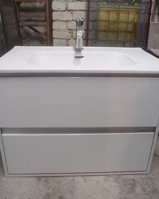 Mobile da bagno con lavabo