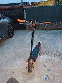 monopattino elettrico Joyor 