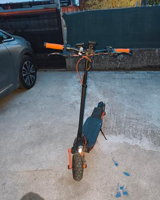 monopattino elettrico Joyor 