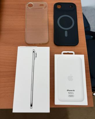 IPHONE AIR BIANCO 256 GB +MAGSAFE APPLE NUOVO