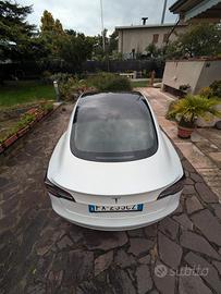 TESLA Model 3 - 2019