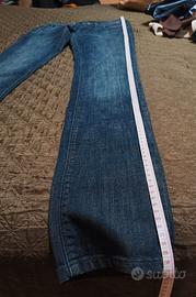 Levis