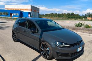 Volkswagen Golf 7 1.6 TDI 110 CV DSG