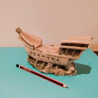 Barca in pietra Aquario 