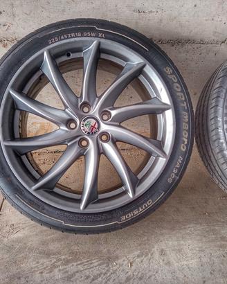 CERCHI 18 ALFA ROMEO GIULIA+ PNEUMATICI 