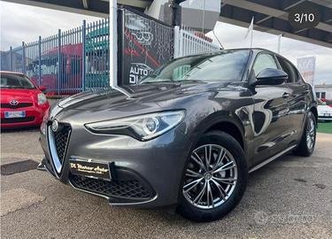 Alfa Romeo Stelvio 2.2 Turbodiesel 160 CV AT8 RWD 