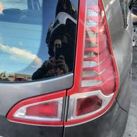 RENAULT SCENIC XMOD DCI 2012 - FARO POSTERIORE DES