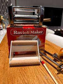 Stampo per ravioli automatico