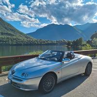 Alfa Romeo spider