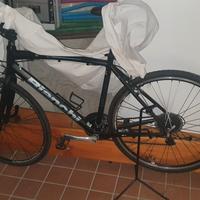 Bianchi sport camaleonte sempre in garage coperta.
