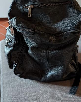 Zaino vera pelle marca Elisendra, made in Italy