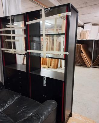 Coppia mobili Cassina e poltrone Frau, anni '80