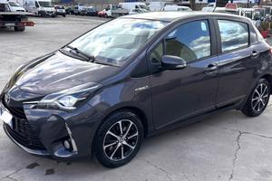 Toyota Yaris 1.5 BENZ/Hybrid 101cv 5p Lounge AUTOM