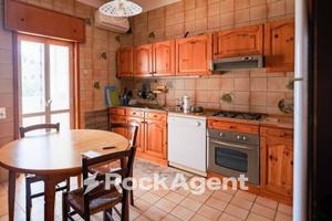 AMPIO E LUMINOSO APPARTAMENTO IN LECCE