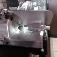 affettatrice professionale elettrica 