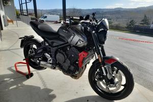 Triumph trident 660
