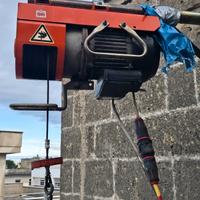 Montacarichi a bandiera 