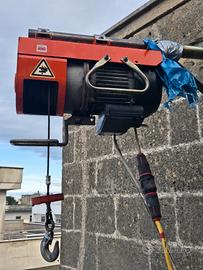 Montacarichi a bandiera 