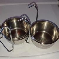 Ciotole con supporti a gancio per piccoli animali