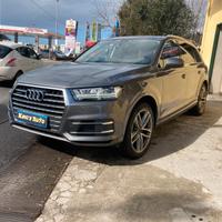 Audi Q7 3.0 TDI 272 CV quattro TETTO GARANZIA 7 PO