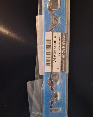 Etichetta scritta Qashqai Nissan 90892 4EA0A