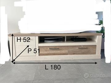 Mobili stile country