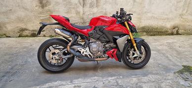 Ducati Streetfighter v2s