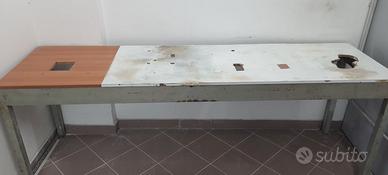 Tavolone in ferro da lavoro