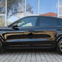 Porsche Cayenne coupe’ 470 cv E-Hybrid