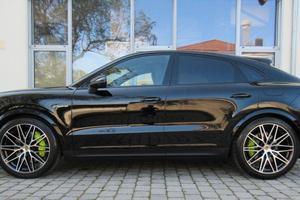 Porsche Cayenne coupe’ 470 cv E-Hybrid