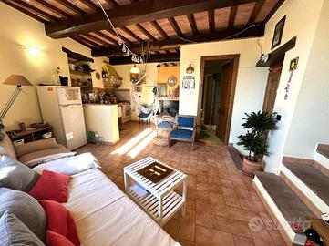 3 LOCALI A NARNI