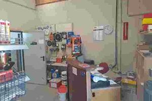 Attività commerciale di vendita materiale edile