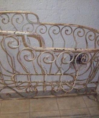 Culla vintage in ferro SENZA SALDATURE