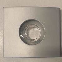 332511 Frontale telecamera orientabile