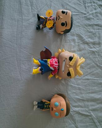 3 Funko pop 