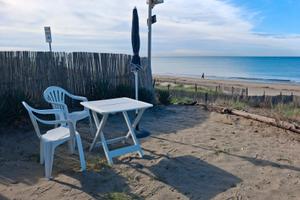 Casina sulla sabbia settembre