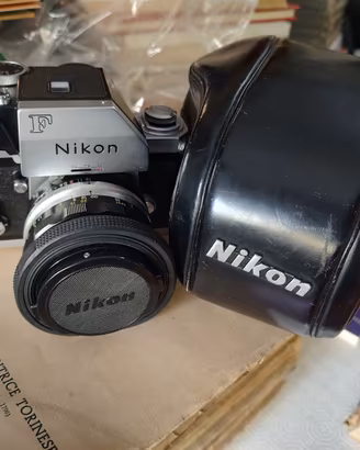 Kit Nikon F, Nikkor 50mm, altre lenti e accessori