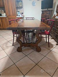 Tavolo in legno massello