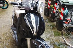 Piaggio Beverly  250 Cruiser